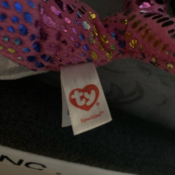 Sparkles Dolphin Beanie Boo - Picture 2 of 2